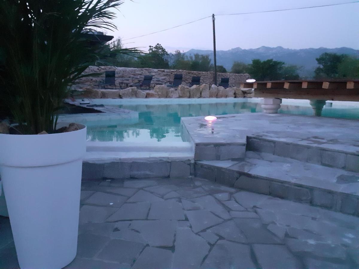 Hotel B&B Mama Mia Obrovac Exteriör bild