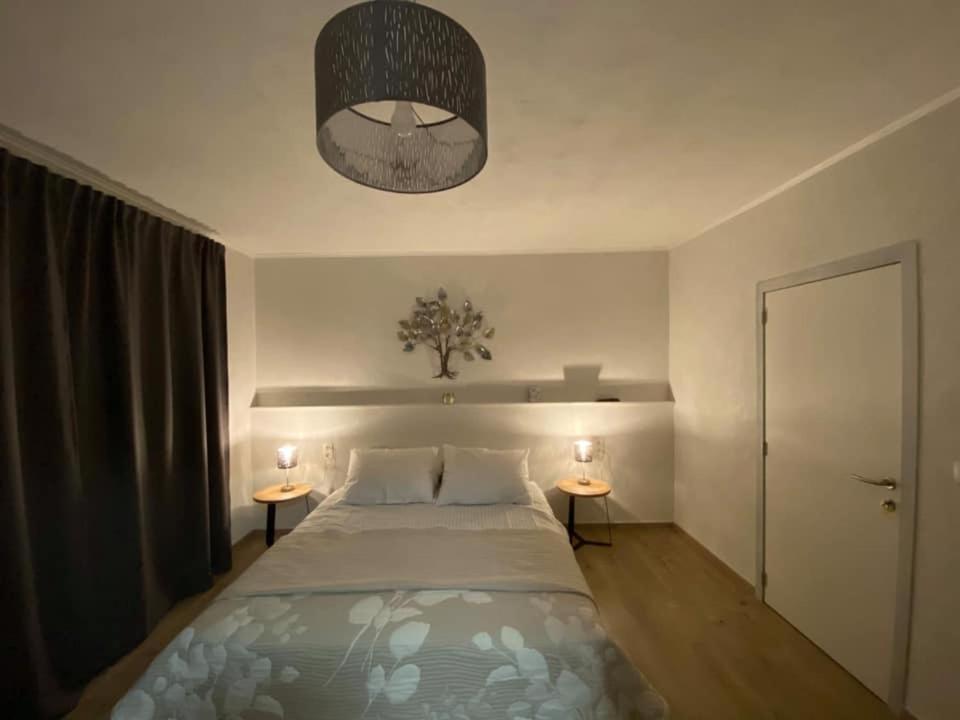 Hotel B&B Mama Mia Obrovac Exteriör bild